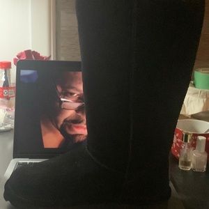 bearpaw mid calf boots